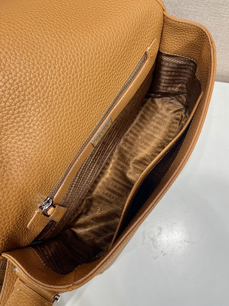 プラダ アウトレット PRADA レザーショルダーバッグ 22VD075_2BBE_F0046_V_OOO コニャック H品 プラダ アウトレット どれくらい安い - 画像 (3)