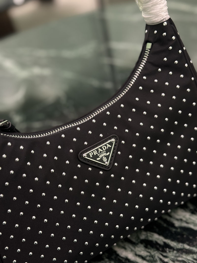 プラダ アウトレット PRADA プラダ Re-Edition クリスタル付 サテン 1BC515_2HGV_F0002_V_OOO H品 プラダ ミニバッグ アウトレット - 画像 (6)