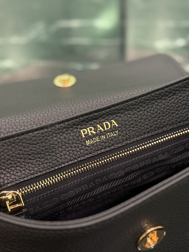プラダ アウトレット PRADA スモール レザー ショルダーバッグ 1BN022_2DKV_F0002_V_ONO ブラック H品 プラダ ショルダーバッグ 人気 - 画像 (2)