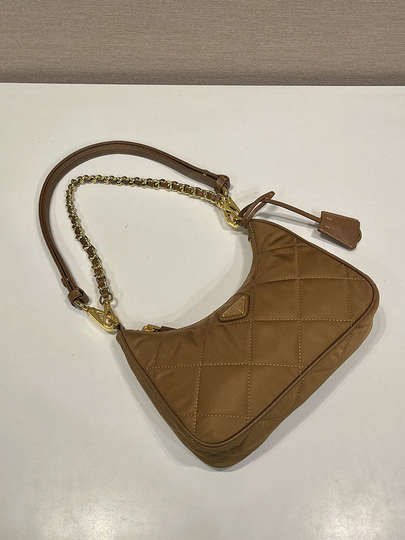 プラダ アウトレット PRADA ミニバッグ Re-Edition 1995 シェーヌ 1BC204_QOO2_AOS_F0134 ブラウン H品 プラダ ショルダーバッグ 人気 - 画像 (8)
