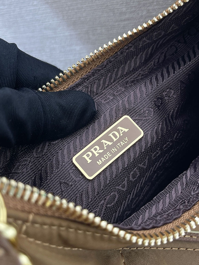 プラダ アウトレット PRADA ミニバッグ Re-Edition 1995 シェーヌ 1BC204_QOO2_AOS_F0134 ブラウン H品 プラダ ショルダーバッグ 人気 - 画像 (2)