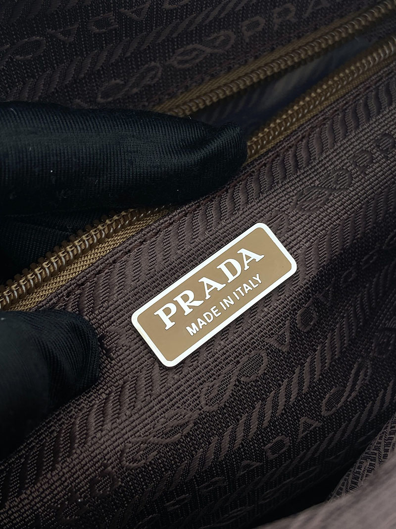 プラダ アウトレット PRADA Re-Nylon ショルダーバッグ 1BC167_RV44_F0046_V_B1M ブラウン H品 プラダ ショルダーバッグ メンズ 人気 - 画像 (2)