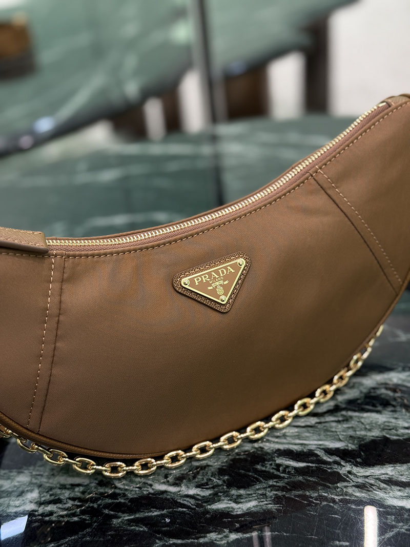 プラダ アウトレット PRADA ドゥミ・リュンヌ Re-Nylon ショルダーバッグ 1BH222_R064_F0040_V_NOO ベージュ H品 レディース プラダ ショルダーバッグ - 画像 (6)