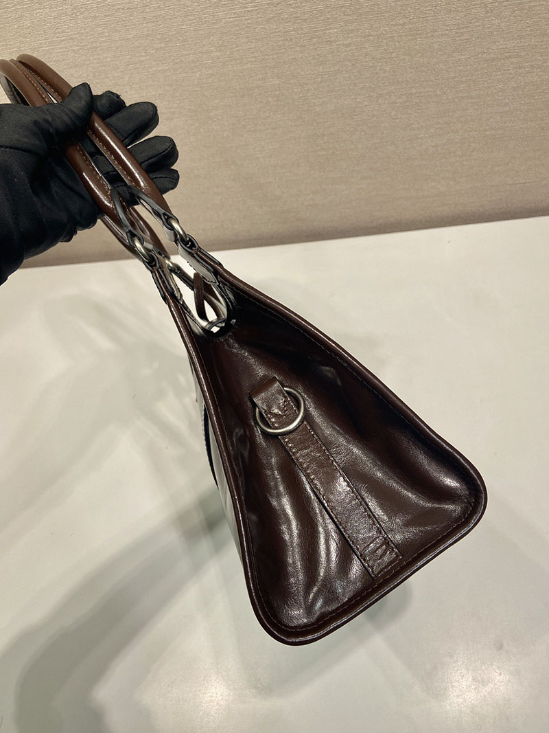プラダ アウトレット PRADA ミディアム レザー トートバッグ 1BG563_2CYR_F01D6_V_OOO ダークブラウン H品 プラダ バッグ アウトレット店舗 - 画像 (6)
