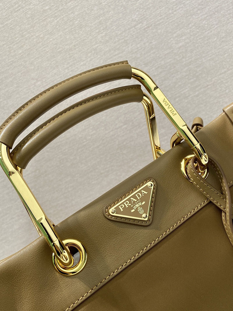 プラダ アウトレット PRADA ミディアム Re-Nylon xレザー トートバッグ 1BG578_RDLN_F0134_V_TOO ブランデー H品 プラダ バッグ 新作 - 画像 (4)