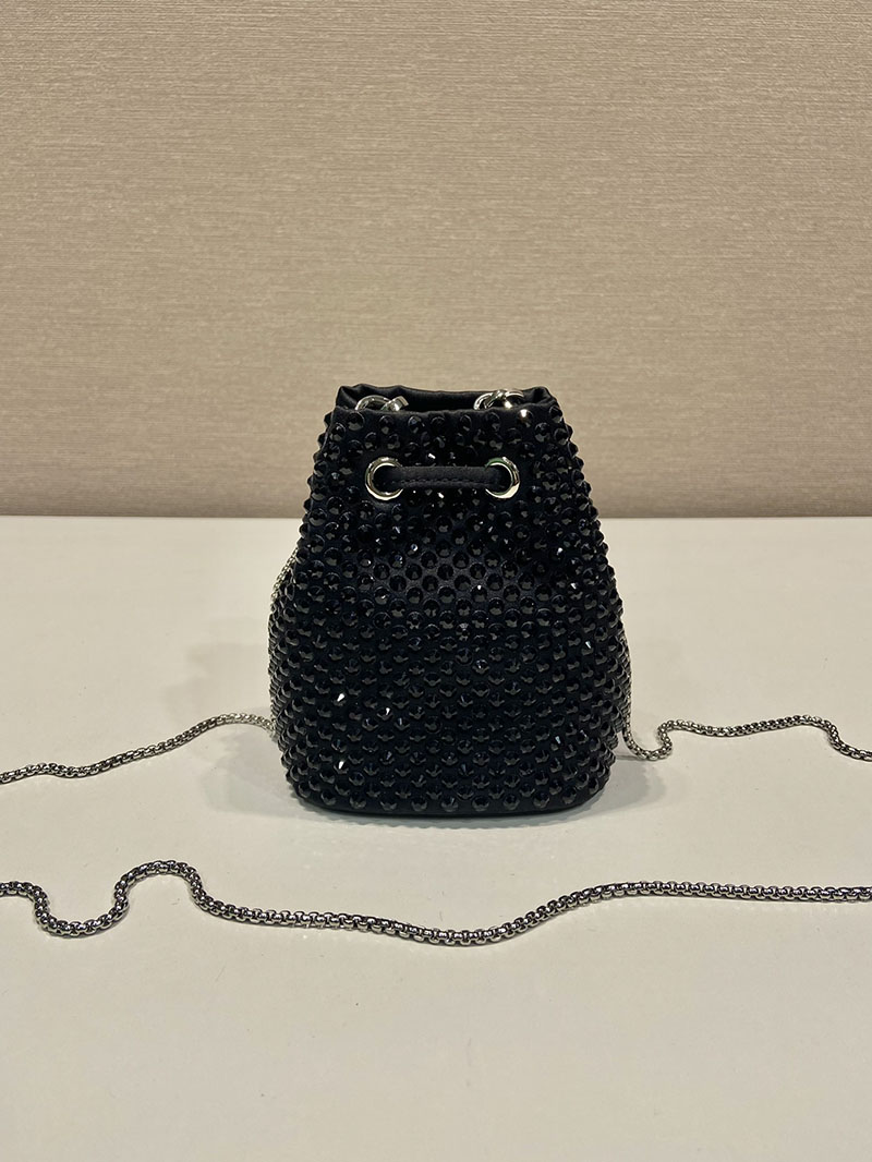 プラダ アウトレット PRADA Re-Edition 1978 Re-Nylon ミニバッグ 1NR016_2AWL_F0002_V_OOO ブラック H品 プラダ 巾着バッグ アウトレット - 画像 (4)