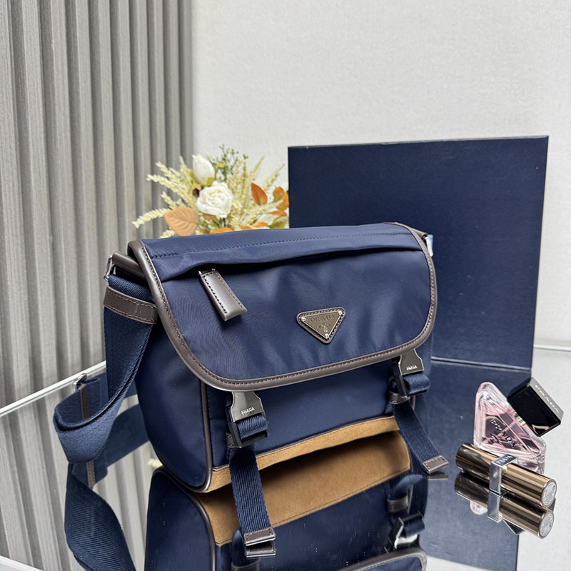 プラダ アウトレット PRADA ミディアム Re-Nylonレザーショルダーバッグ 2VD066_384_F0C1B_V_OOF ネイビー H品 プラダ ショルダーバッグ メンズ - 画像 (8)