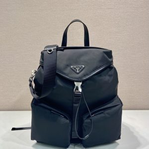 プラダ バックパック メンズ