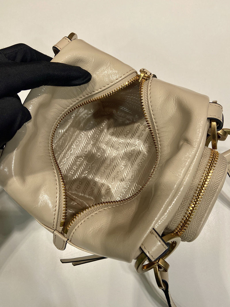プラダ アウトレット PRADA ダングル レザー トップハンドル ミニバッグ 1BB137_2CYR_F0236_V_OOO ベージュ H品 プラダレディースバッグ - 画像 (3)