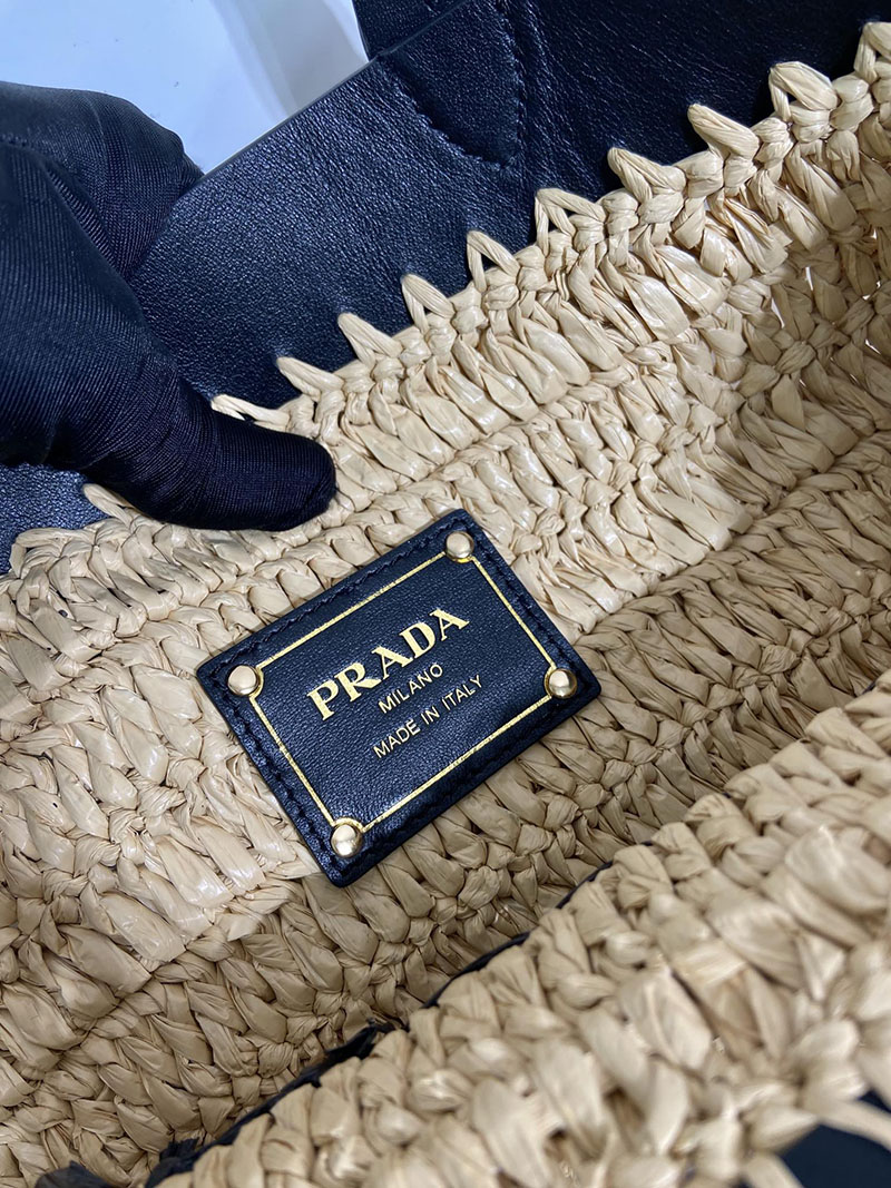 プラダ アウトレット PRADA スモール クロシェ トライアングルロゴ 1BG500_2M2Q_F0I55_V_GOO ベージュ H品 プラダ トートバッグ アウトレット - 画像 (2)