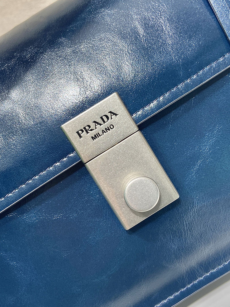プラダ アウトレット PRADA ミディアム レザー ハンドバッグ 1BN026_2CYR_F0DMH_V_OOO ネイビー H品 プラダ ハンドバッグ アウトレット - 画像 (4)