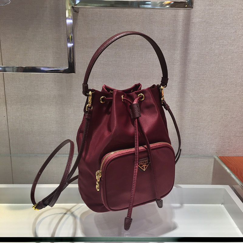 プラダ アウトレット PRADA デュエット Re-Nylon バケットバッグ 1BH038_RV44_F0007_V_UOP ボルドー H品 プラダ 巾着ショルダーバッグ - 画像 (9)