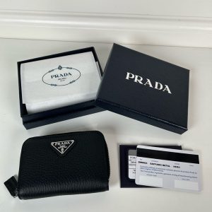 プラダ カードケース 財布
