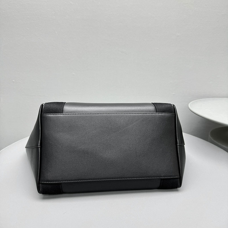 バレンシアガ アウトレット BALENCIAGA Biarritz トートバッグ スモール 8109812ABGW1000 ブラック カーフスキン バレンシアガ トートバッグ 人気 - 画像 (7)