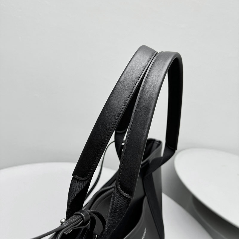 バレンシアガ アウトレット BALENCIAGA Biarritz トートバッグ スモール 8109812ABGW1000 ブラック カーフスキン バレンシアガ トートバッグ 人気 - 画像 (2)