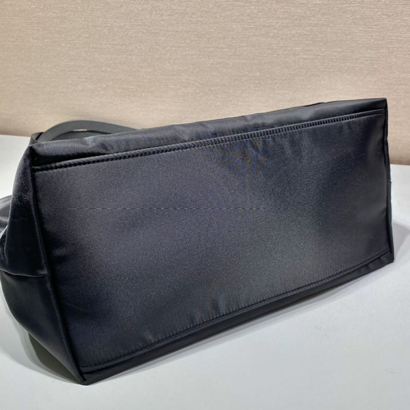 プラダ アウトレット PRADA ショルダーバッグ ショルダートート ナイロン NERO 1BG052_V44_F0002 ブラック H品 プラダ トートバッグ ナイロン a4 - 画像 (4)