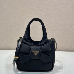 プラダ ナイロン ミニショルダー