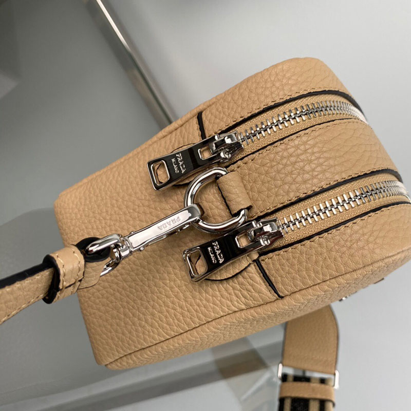 プラダ アウトレット PRADA ショルダーストラップ付 レザー バッグ 1BH082_2DKV_F0009_V_3OM ブラック H品 プラダ ショルダーバッグ 人気 - 画像 (5)