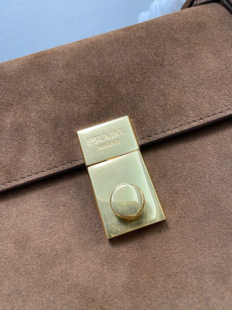 プラダ アウトレット PRADA ソフトサウンド ミディアム スエード 1BN023_2C4S_F0324_V_TOO ダークブラウン H品 プラダ ショルダーバッグ 人気 - 画像 (4)