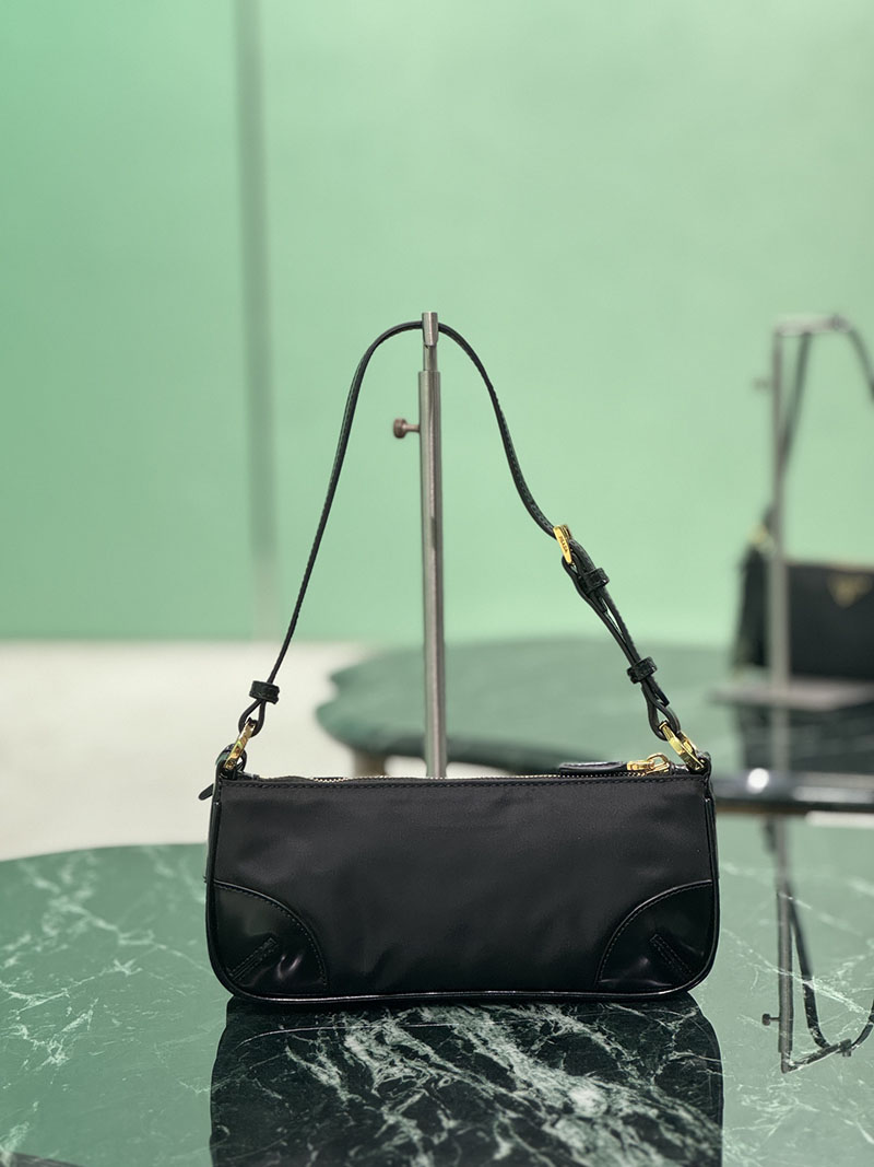 プラダ アウトレット PRADA Re-Edition 2002 ナイロン ショルダーバッグ 1BC201_R789_F0002 ブラック H品 プラダ プラダ 化粧ポーチ 人気 - 画像 (9)