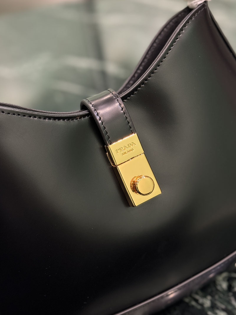 プラダ アウトレット PRADA クレオ クラスプ付 ブラッシュドレザー ショルダーバッグ 1BC169_ZO6_F0632_V_MEO ブラック H品 プラダ ショルダーバッグ 人気 - 画像 (6)