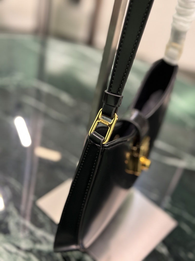 プラダ アウトレット PRADA クレオ クラスプ付 ブラッシュドレザー ショルダーバッグ 1BC169_ZO6_F0632_V_MEO ブラック H品 プラダ ショルダーバッグ 人気 - 画像 (5)