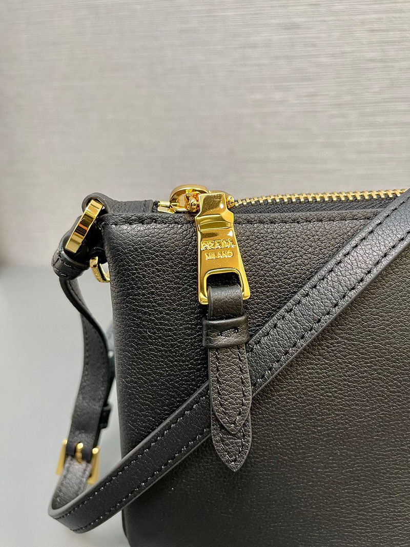 プラダ アウトレット PRADA レザー ポーチ 斜めがけバッグ 1BC238_2CYS_F0002_V_OVO ブラック H品 プラダ バッグ ミニポーチ - 画像 (3)