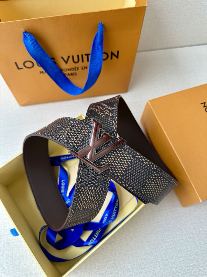 最高級ルイヴィトンスーパーコピー ルイヴィトンベルトコピー ベルト・LV ディメンション 40MM リバーシブル 2523058 ルイヴィトン ベルト リバーシブル - 画像 (3)
