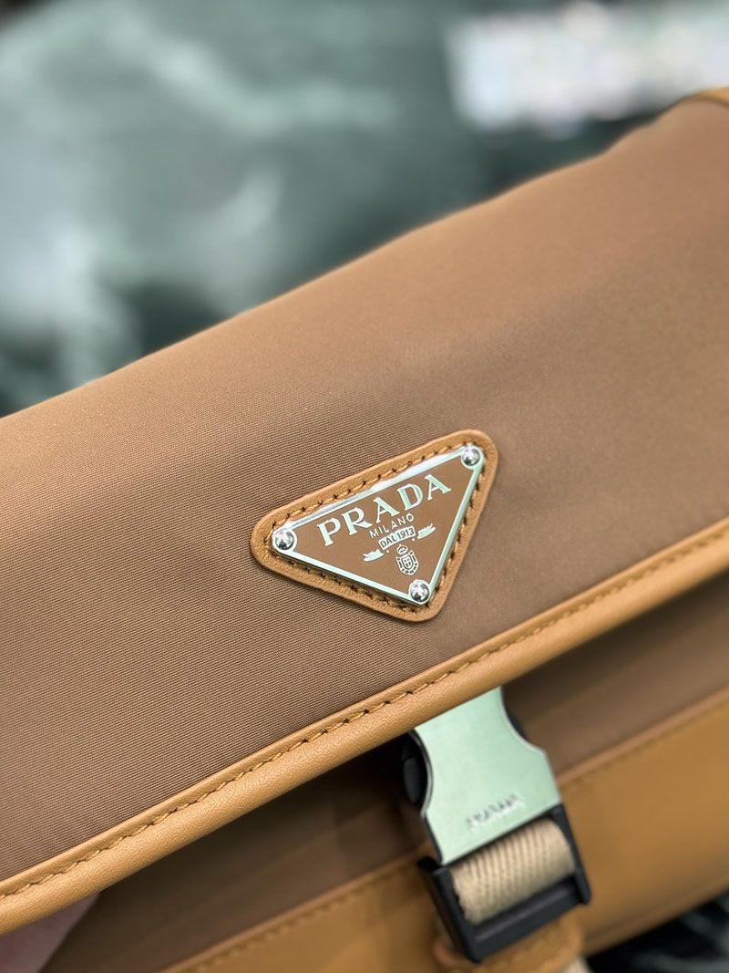 プラダ アウトレット PRADA Re-Nylon ショルダーバッグ 2VH176_2CX2_F0594_V_OOO ブランデー H品 プラダ ボディバッグ メンズ - 画像 (6)