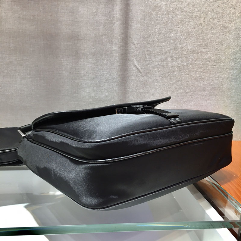 プラダ アウトレット PRADA ナイロン トライアングル ロゴ クロスボディー ポーチ付き 2VH110_064_F0002 ブラック H品 プラダ ナイロンバッグ アウトレット - 画像 (5)