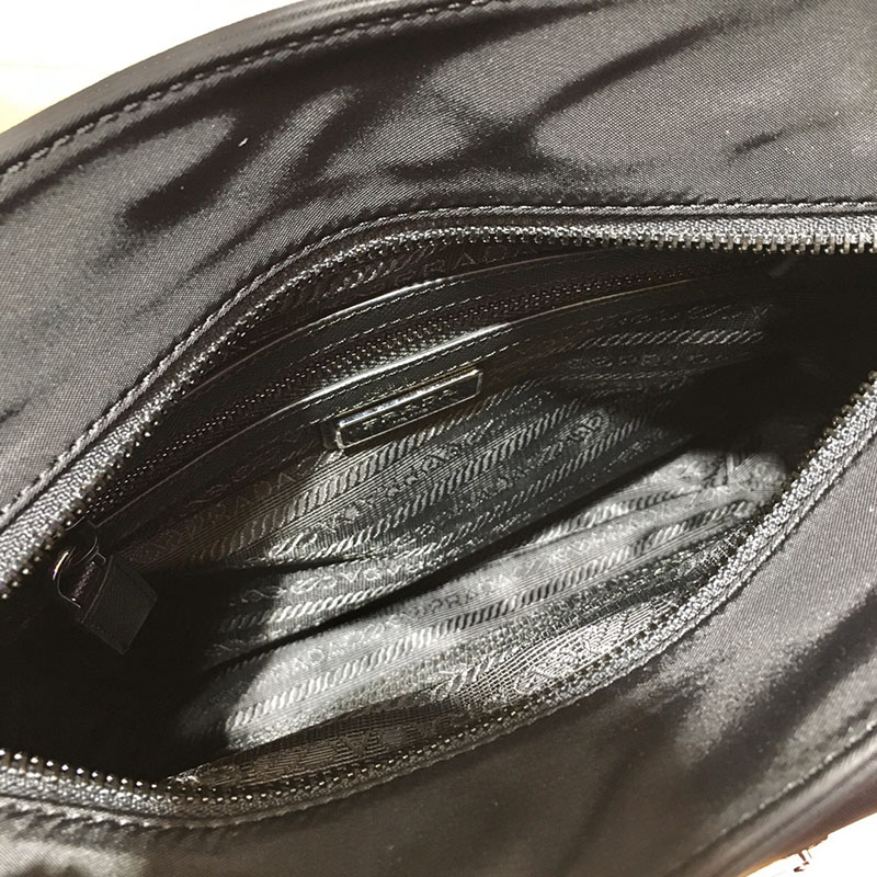 プラダ アウトレット PRADA ナイロン トライアングル ロゴ クロスボディー ポーチ付き 2VH110_064_F0002 ブラック H品 プラダ ナイロンバッグ アウトレット - 画像 (2)