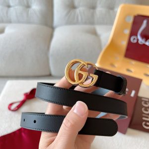 グッチ ベルト レディース コーデ