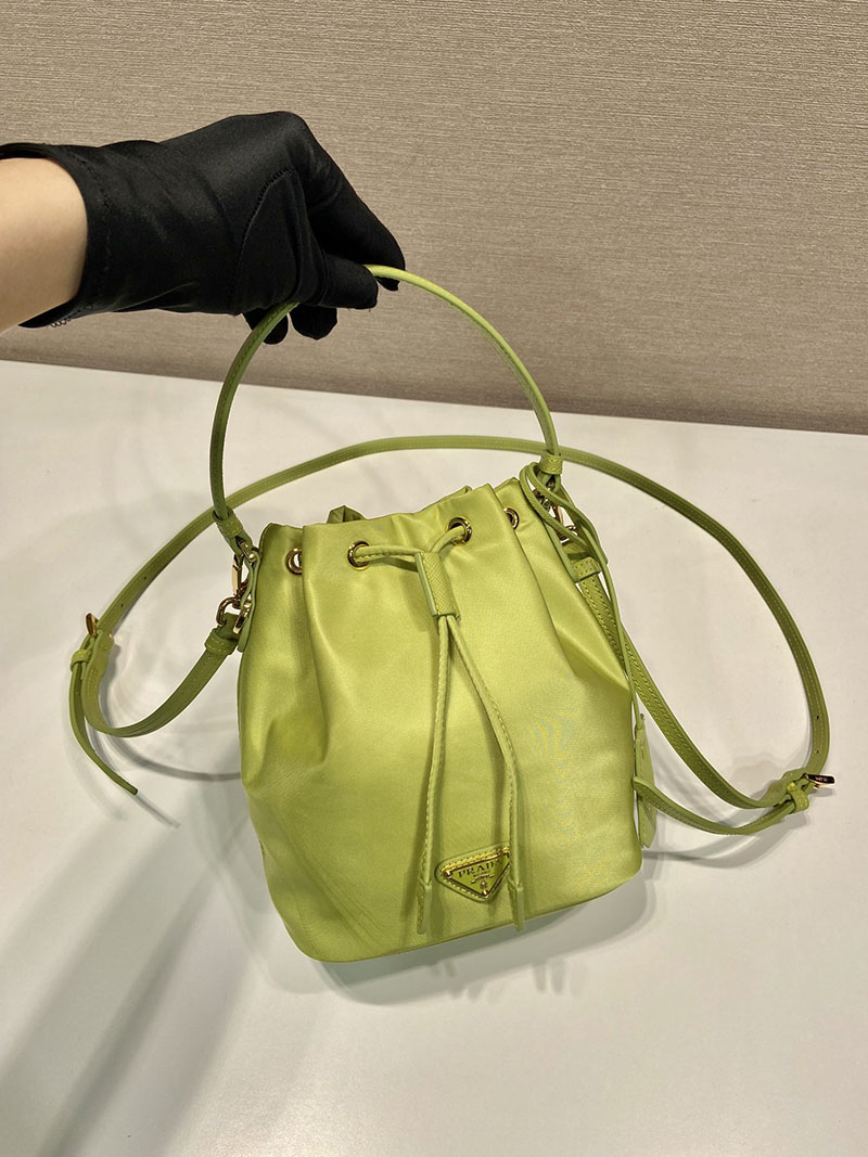 プラダ アウトレット PRADA Re-Edition 1978 Re-Nylon ミニバッグ 1BE067_RV44_F0394_V_WOP ライトグリーン H品 プラダ ミニバッグ レザー - 画像 (9)