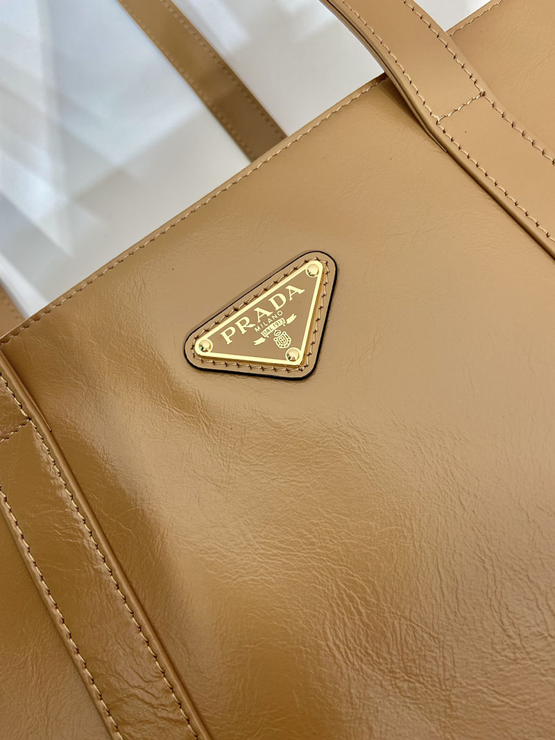 プラダ アウトレット PRADA ラージ ソフトルックスレザー トートバッグ 1BG460_2CYR_F0LT6_V_OON カメオベージュ H品 プラダ トートバッグ アウトレット - 画像 (4)