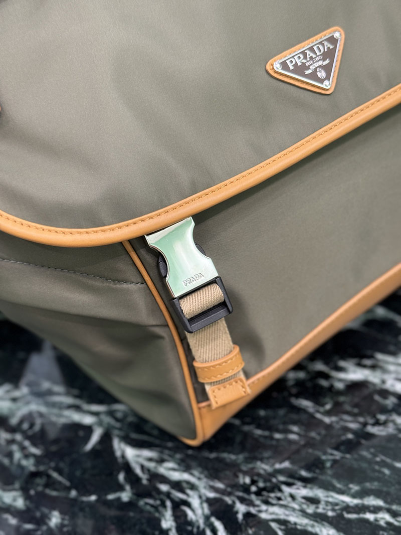 プラダ アウトレット PRADA ラージRe-Nylonレザーショルダーバッグ 2VD052_384_F041O_V_OBF カーキグリーン H品 プラダ ナイロンバッグ 人気 - 画像 (5)