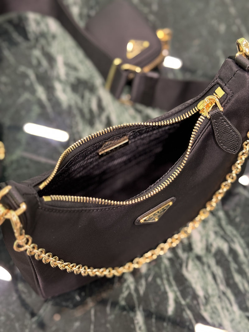 プラダ アウトレット PRADA Re-Edition 2005 Re-Nylon バッグ 1BH204_R064_F0632_V_V9L ブラック H品 プラダ ナイロンバッグ 人気 - 画像 (4)
