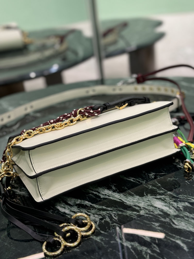 プラダ アウトレット PRADA チャーム付 プラダ ソフトサウンド スモール 1BD379_2C6A_F0PG7_V_OO6 ホワイト H品 プラダ ショルダーバッグ 人気 - 画像 (4)