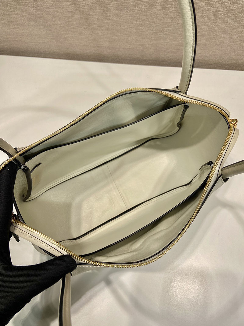 プラダ アウトレット PRADA ダーリン ミディアム レザー ショルダーバッグ 1BA444_2CYS_F0PG7_V_OVX ホワイト H品 プラダ ホーボーバッグ - 画像 (3)