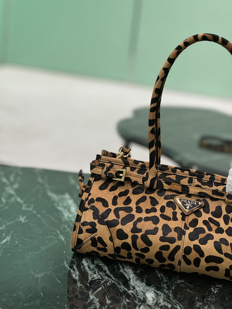 プラダ アウトレット PRADA ボニー ミディアム スエード ハンドバッグ 1BA426_2CYR_F0151_V_MOO ブラウン H品 プラダ 斜めがけバッグ レディース - 画像 (8)