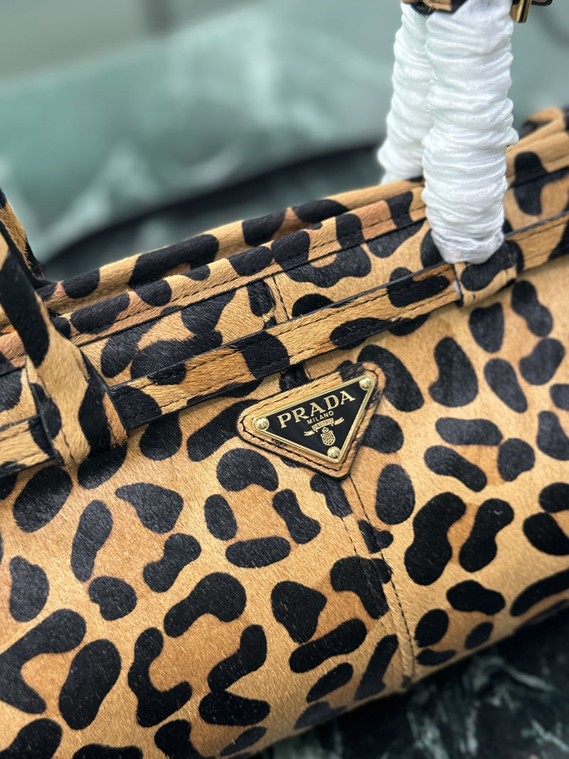 プラダ アウトレット PRADA ボニー ミディアム スエード ハンドバッグ 1BA426_2CYR_F0151_V_MOO ブラウン H品 プラダ 斜めがけバッグ レディース - 画像 (6)