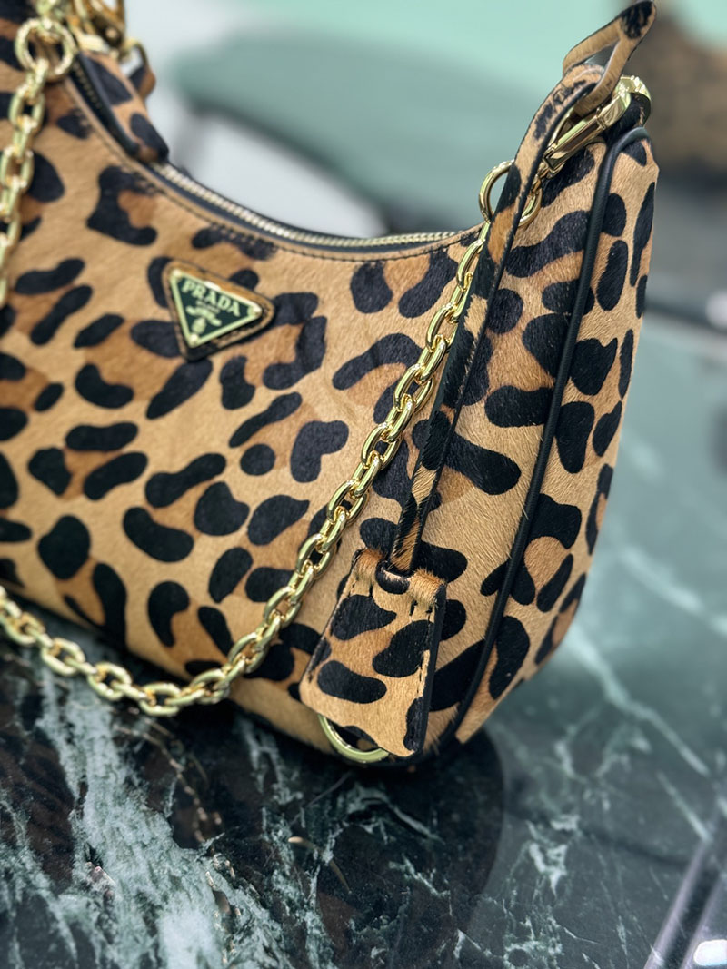 プラダ アウトレット PRADA Re-Edition サフィアーノレザー ミニバッグ 1BC204_NZV_F0151_V_QOM ブラウン H品 プラダ 斜めがけバッグ レディース - 画像 (4)