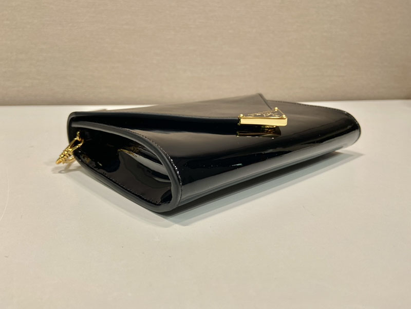 プラダ アウトレット PRADA サフィアーノレザー ミニバッグ 1BP051_NZV_F0002_V_5TO ブラック H品 プラダ 斜めがけショルダーバッグ - 画像 (4)