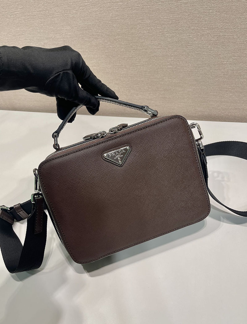 プラダ アウトレット PRADA ブリック サフィアーノレザーバッグ 2VH069_9Z2_F0201_V_YMI ダークブラウン H品 プラダ バッグ メンズ ビジネス - 画像 (8)