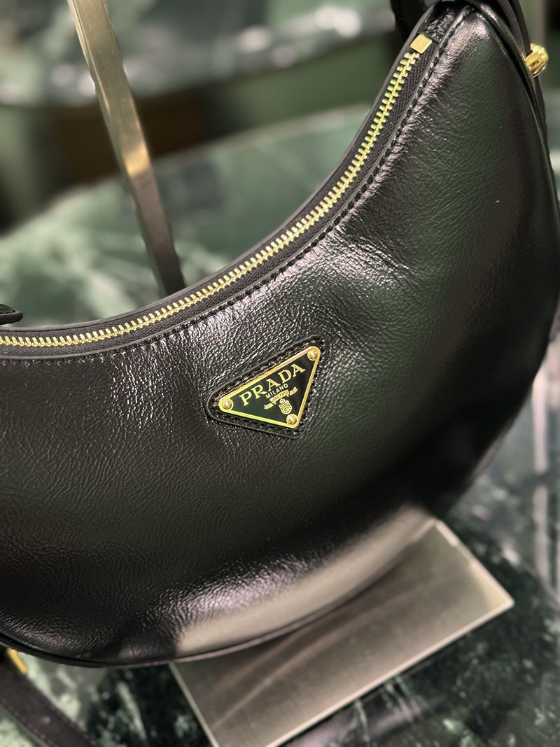 プラダ アウトレット PRADA アーケ スモール レザー ショルダーバッグ 1BC194_ASK_F0002_V_OOO ブラック H品 プラダ チェーンバッグ 斜めがけ - 画像 (6)