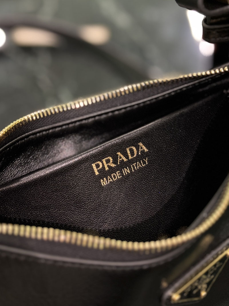 プラダ アウトレット PRADA アーケ スモール レザー ショルダーバッグ 1BC194_ASK_F0002_V_OOO ブラック H品 プラダ チェーンバッグ 斜めがけ - 画像 (2)