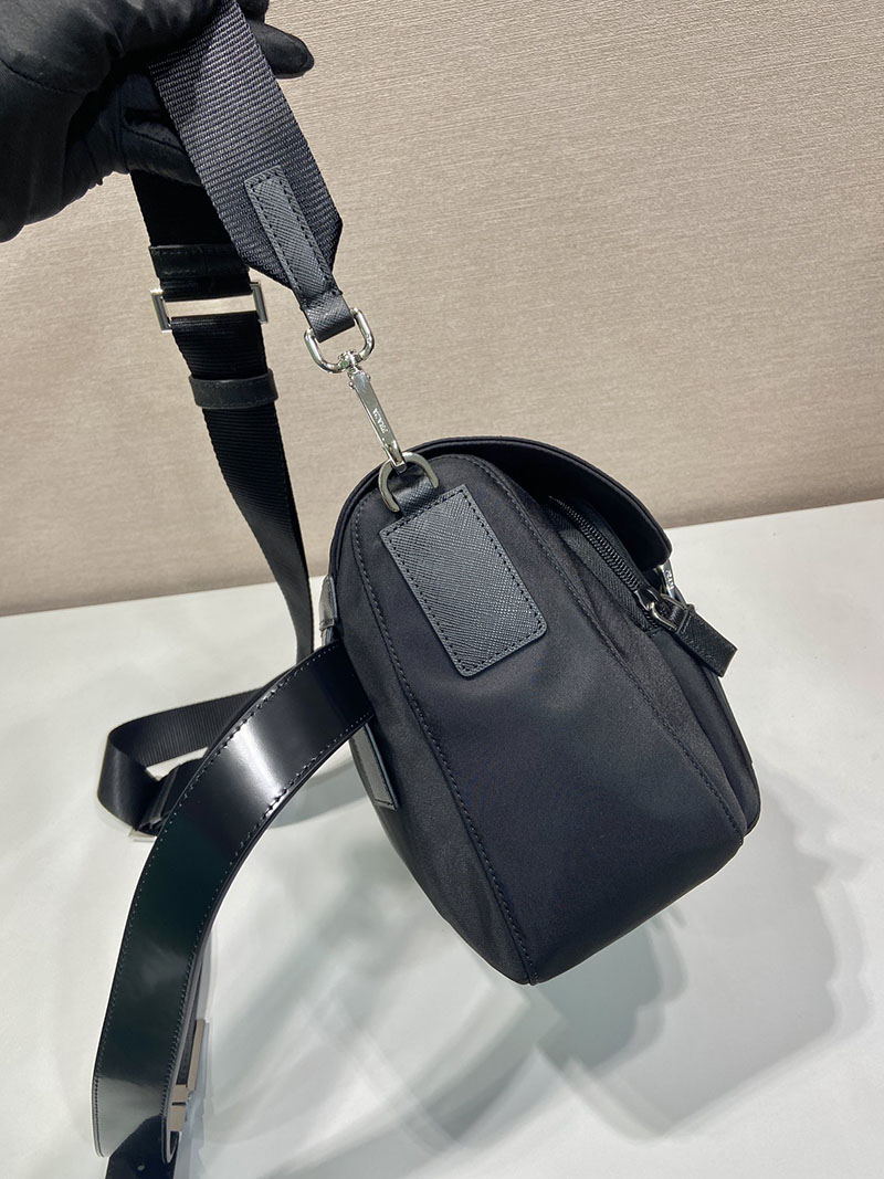 プラダ アウトレット PRADA Re-Nylon ショルダーバッグ 1BD953_RV44_F0002_V_B1M ブラック H品 プラダ ナイロンバッグ メンズ - 画像 (5)