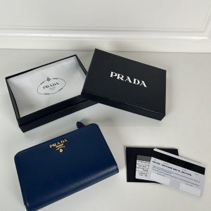 プラダ サフィアーノ 財布 二つ折り