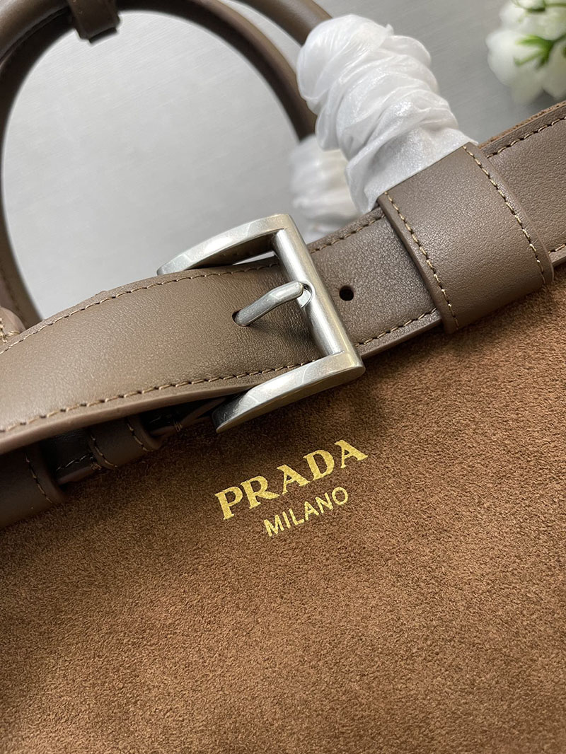 プラダ アウトレット PRADA バックル スエード ミディアムバッグ 1BA434_2C4S_F0046_V_OBO ブラウン H品 プラダ バックル 永野芽郁 - 画像 (7)
