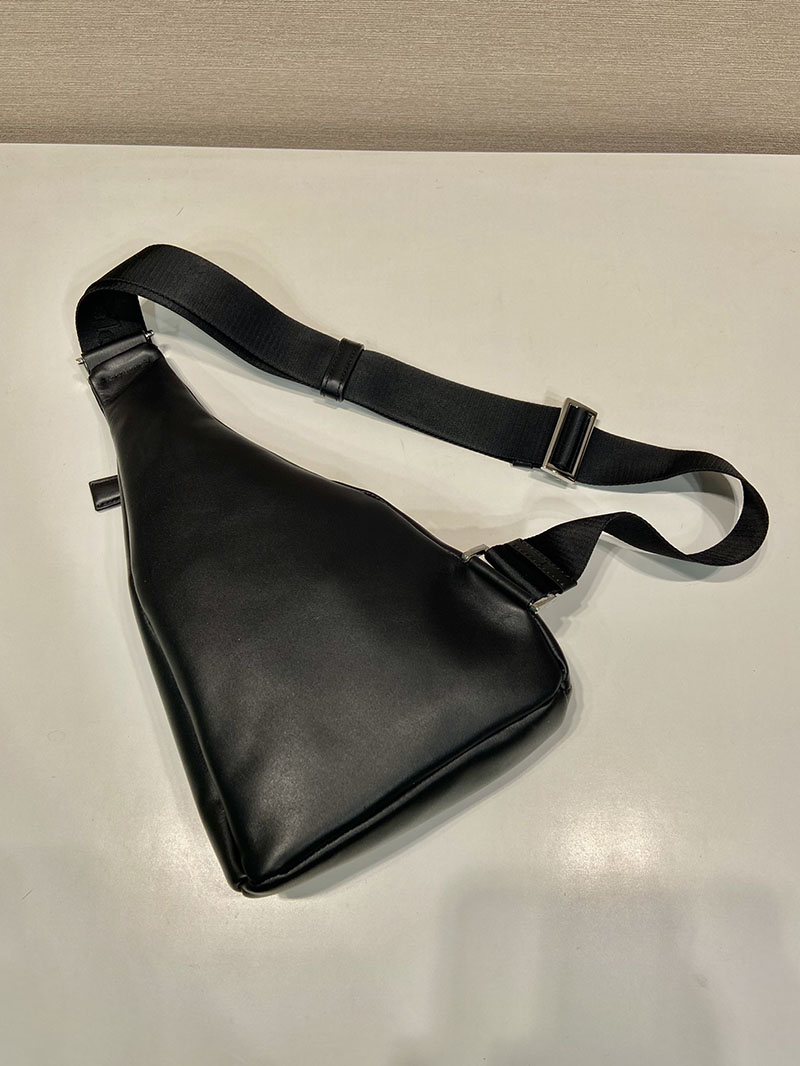 プラダ アウトレット PRADA クロス ヴィッテロダイノレザー ワンショルダーバッグ 2VZ092_2BBE_F0002_V_OLO ブラック H品 プラダ ワンショルダーバッグ メンズ - 画像 (4)