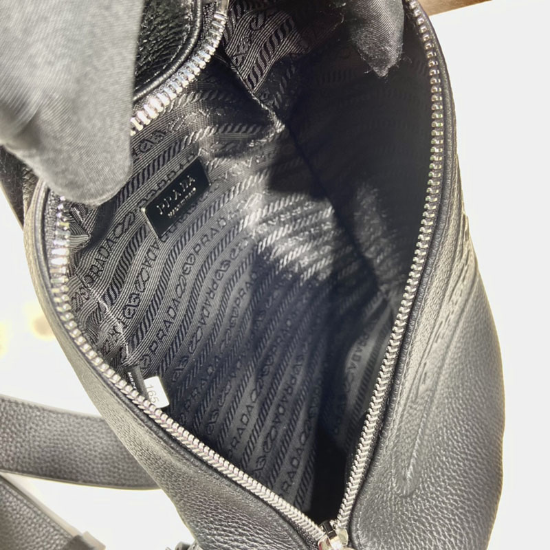 プラダ アウトレット PRADA トライアングルロゴデザインレザーメッセンジャーバッグ 2VZ098_2BBE_F0002_V_OLO ブラック H品 プラダ ワンショルダーバッグ メンズ - 画像 (4)